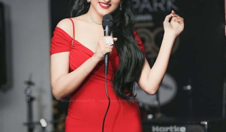 Vinita Chatterjee creates history, becomes the First Female Indian Artist to launch an Original Music Video in the Metaverse