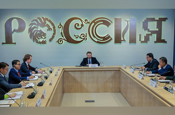 Experts of Open Dialogue Discuss Architecture of Trade and Economic Connectivity in the New World at NC “Russia” Branch in Primorye